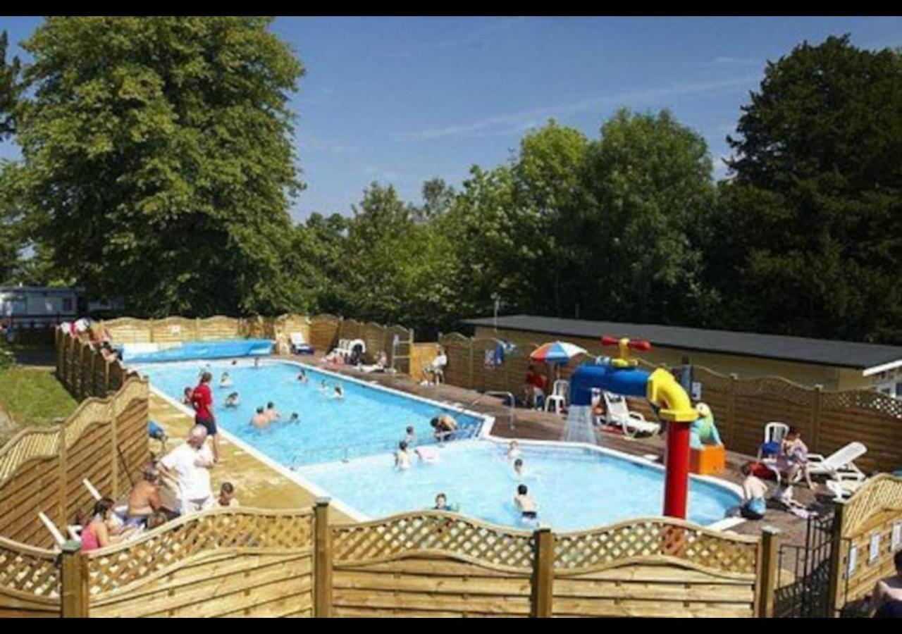 35 Redwood - Beauport Park, Hastings Hotel Екстериор снимка